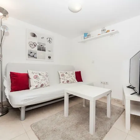 Ricardo Apartment